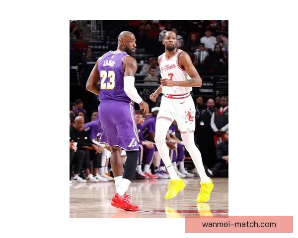 湖人豪取七连胜詹姆斯高效狂砍30分力压杜兰特上演激情暴扣盛宴震撼全场